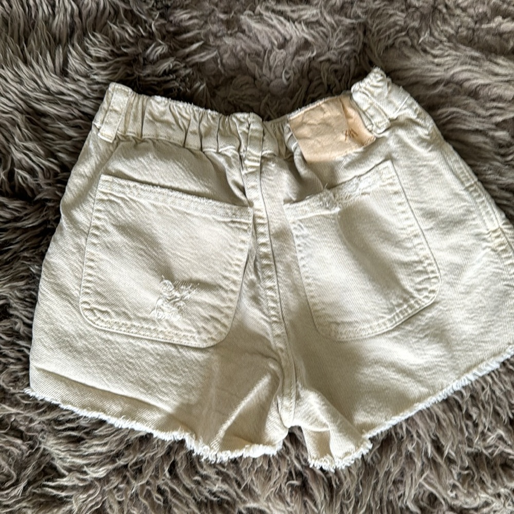 Zara Tan Jean Shorts - Picture 4 of 4